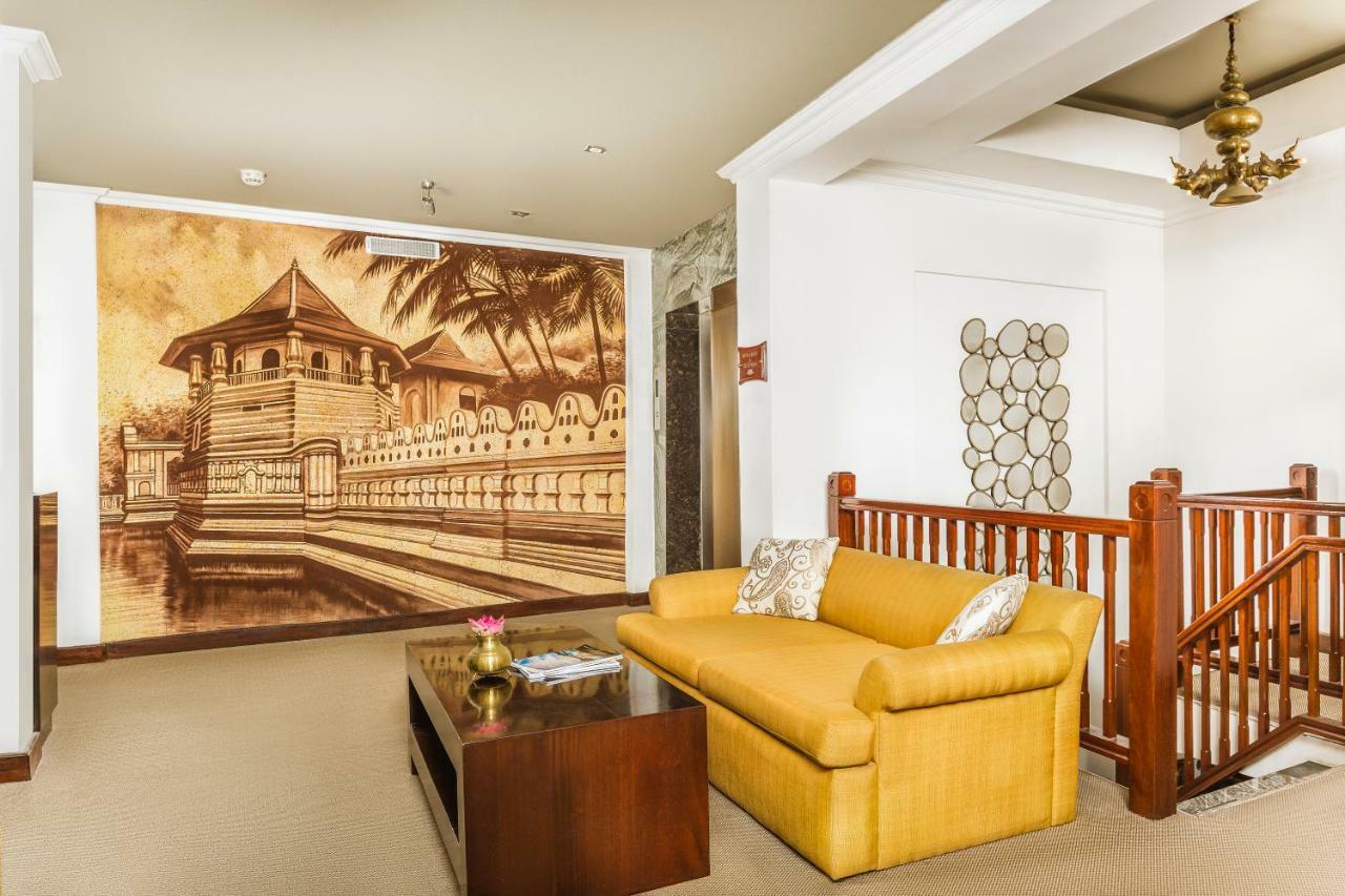 กัณฏิ ซิตี้ โฮเต็ล บาย เอิร์ล Hotel แคนดี้ ภายนอก รูปภาพ